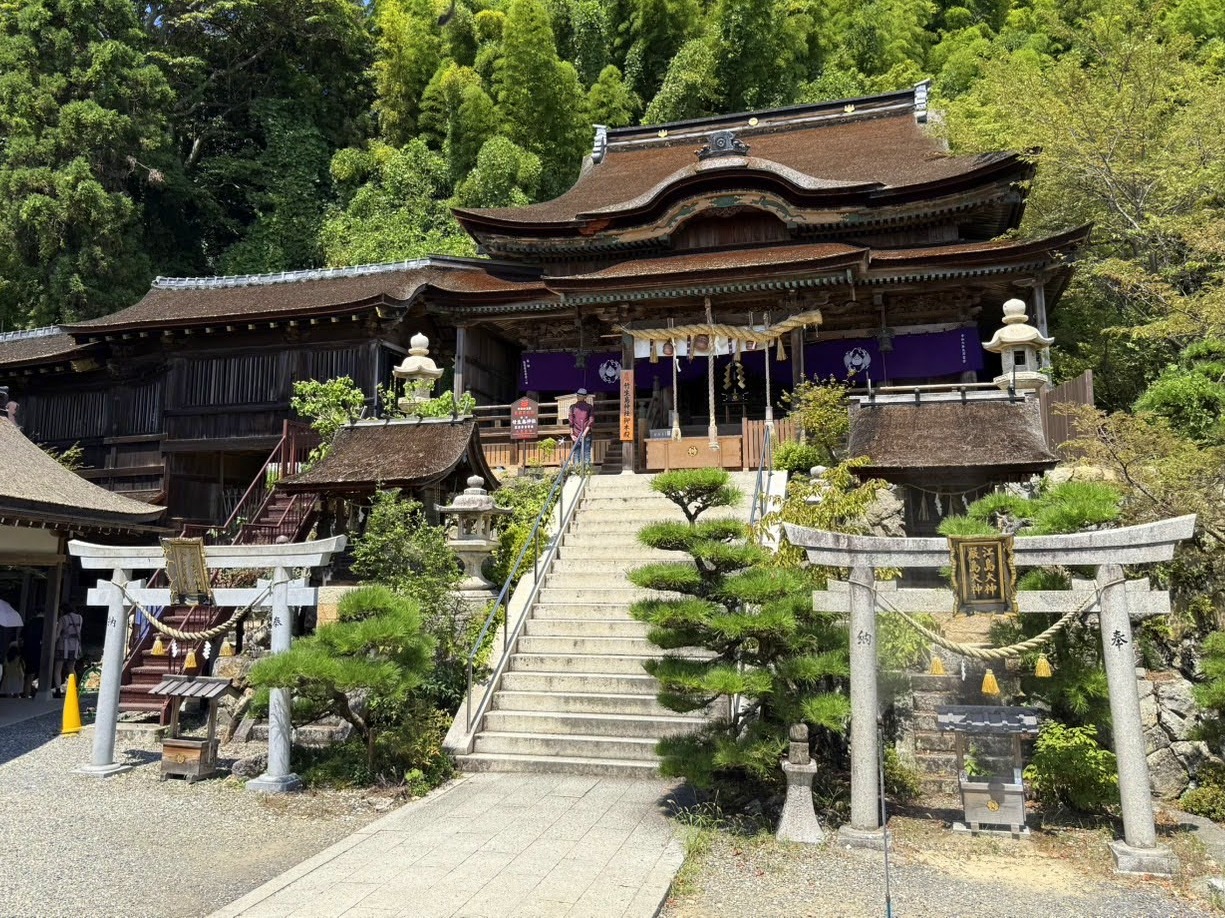 都久夫須麻神社の社殿